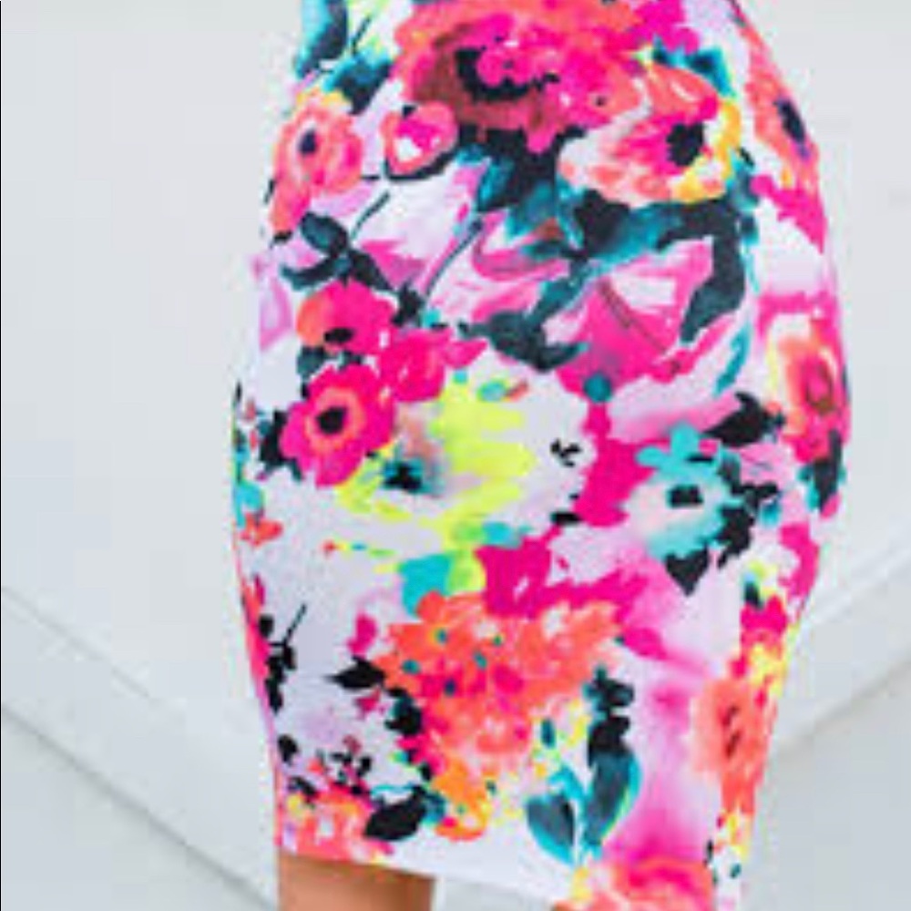 Wmns rose floral pencil skirt sz 12 nwt